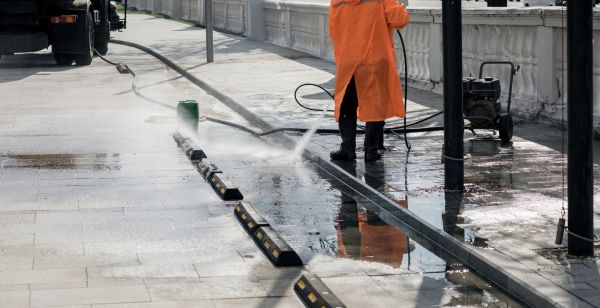 Parking Lot Pressure Washing in Birmingham