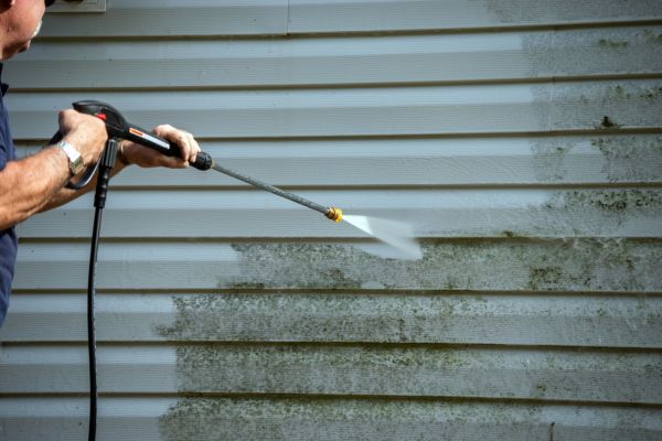 Vinyl Siding Power Washing in Birmingham