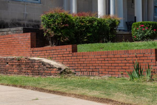 Cost of Retaining Wall Cleaning in Birmingham